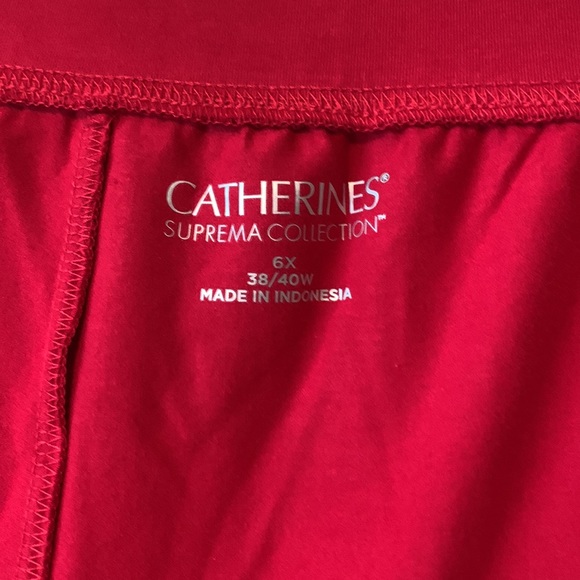 Catherine’s Suprema Collection size 6X red stretchy Capris striped slits - Picture 5 of 5